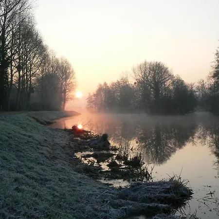 Le Nid D'omer Pensjonat Saint-Omer-de-Blain
